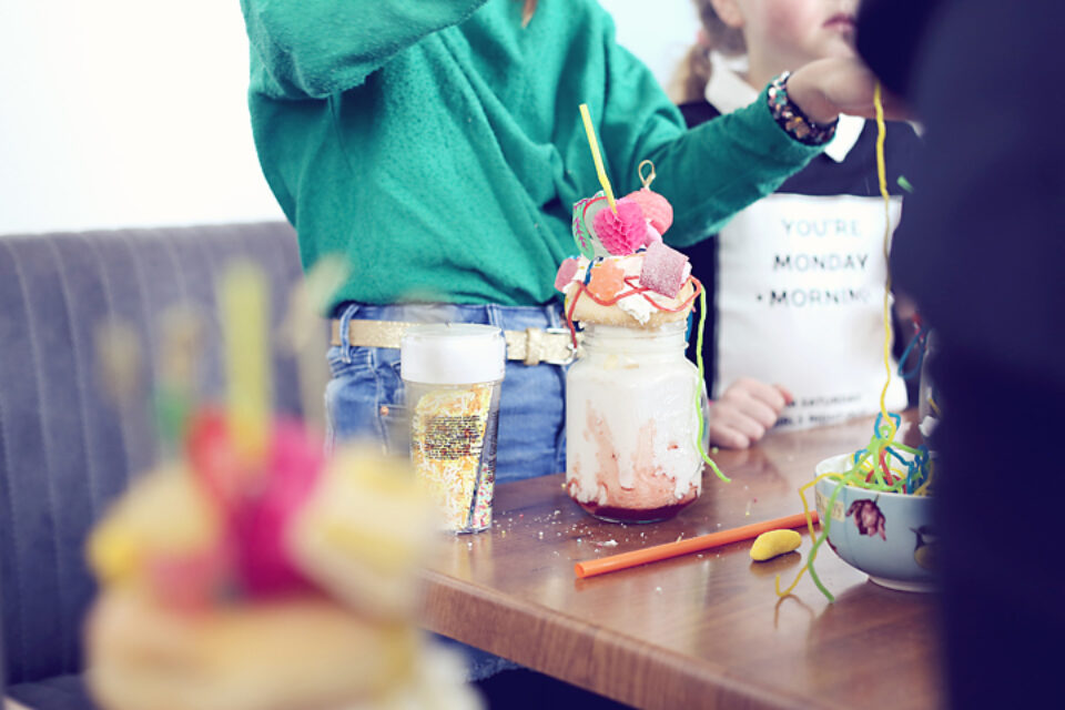 Shakes & Cakes Oldenzaal - Enschede - Freakshake - Donut - Kinderfeestje - Suus' FotoSjop - Fotos - kids - kinderfeest - Hengelo - Haaksbergen