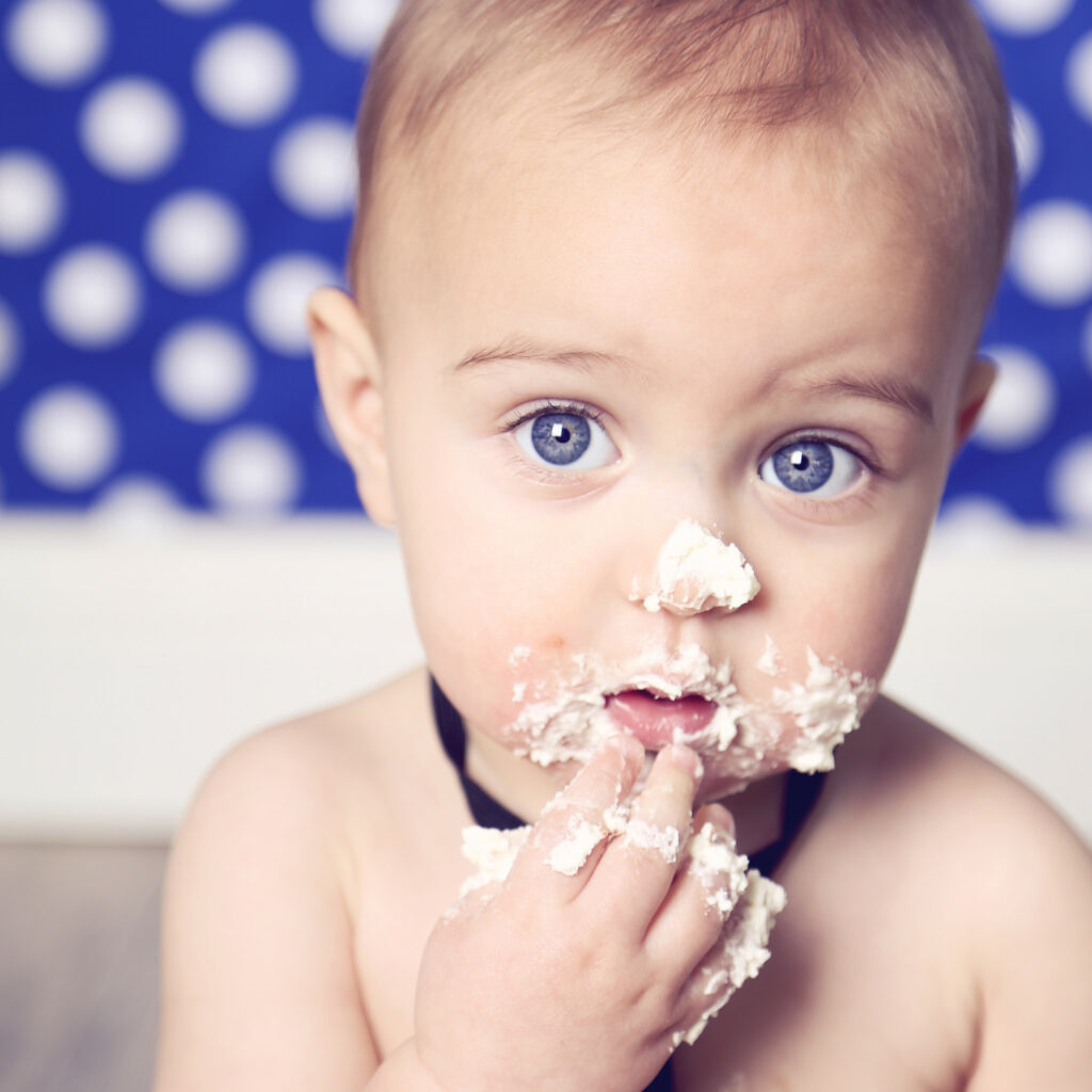 Taartsnoetjes - Cake smash- Suusfotosjop - kaartje - aankondiging -