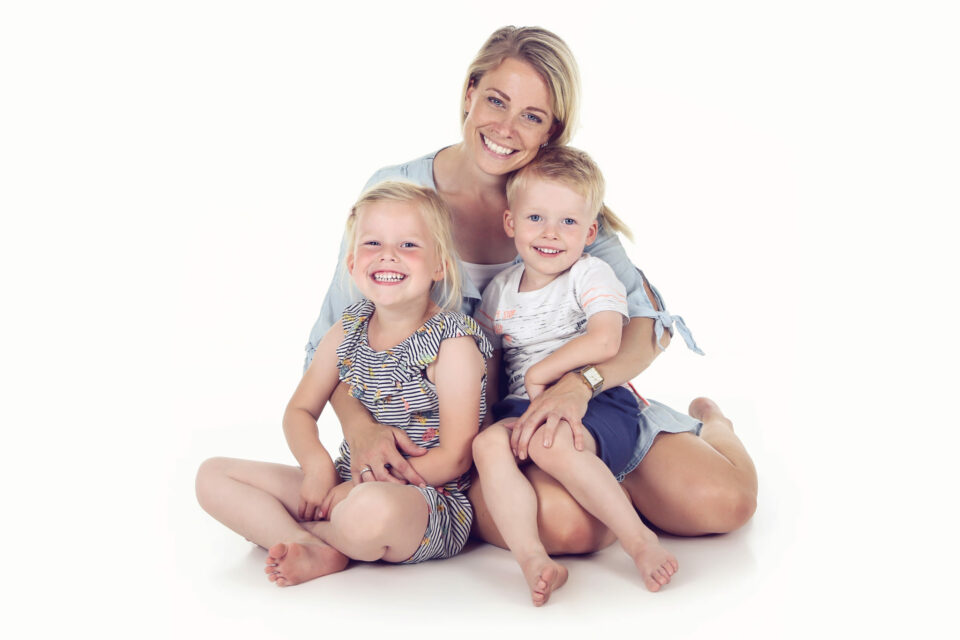 Suus' FotoSjop - Oldenzaal - familie - foto - kinderen - kids - goedkoop - kwaliteit - lachen - spontaan - Enschede - Hengelo - Denekamp - De Lutte - Overdinkel - Almelo - Overijssel - Twente