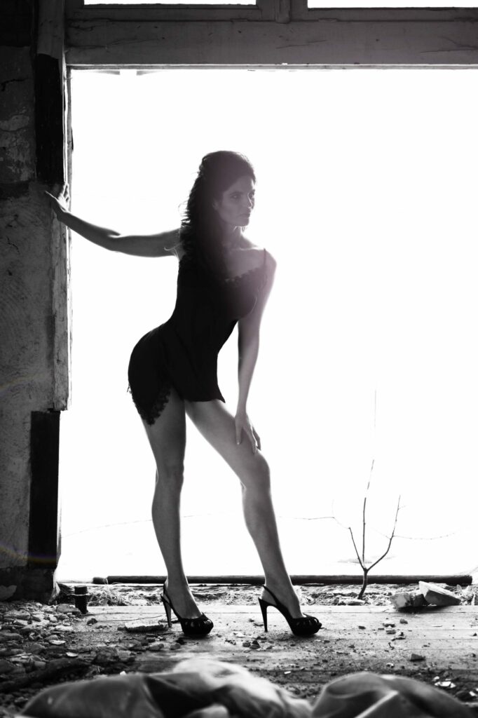 Fotografie - Suus' FotoSjop - Oldenzaal - Hengelo - Enschede - Lutte - Denekamp - Almelo - Fotograaf - Themashoot - Model - Portret - Boudoir shoot - Fotoshoot - Zwartwit - Fotografie - Sexy -Fotoshoot - Lingerie