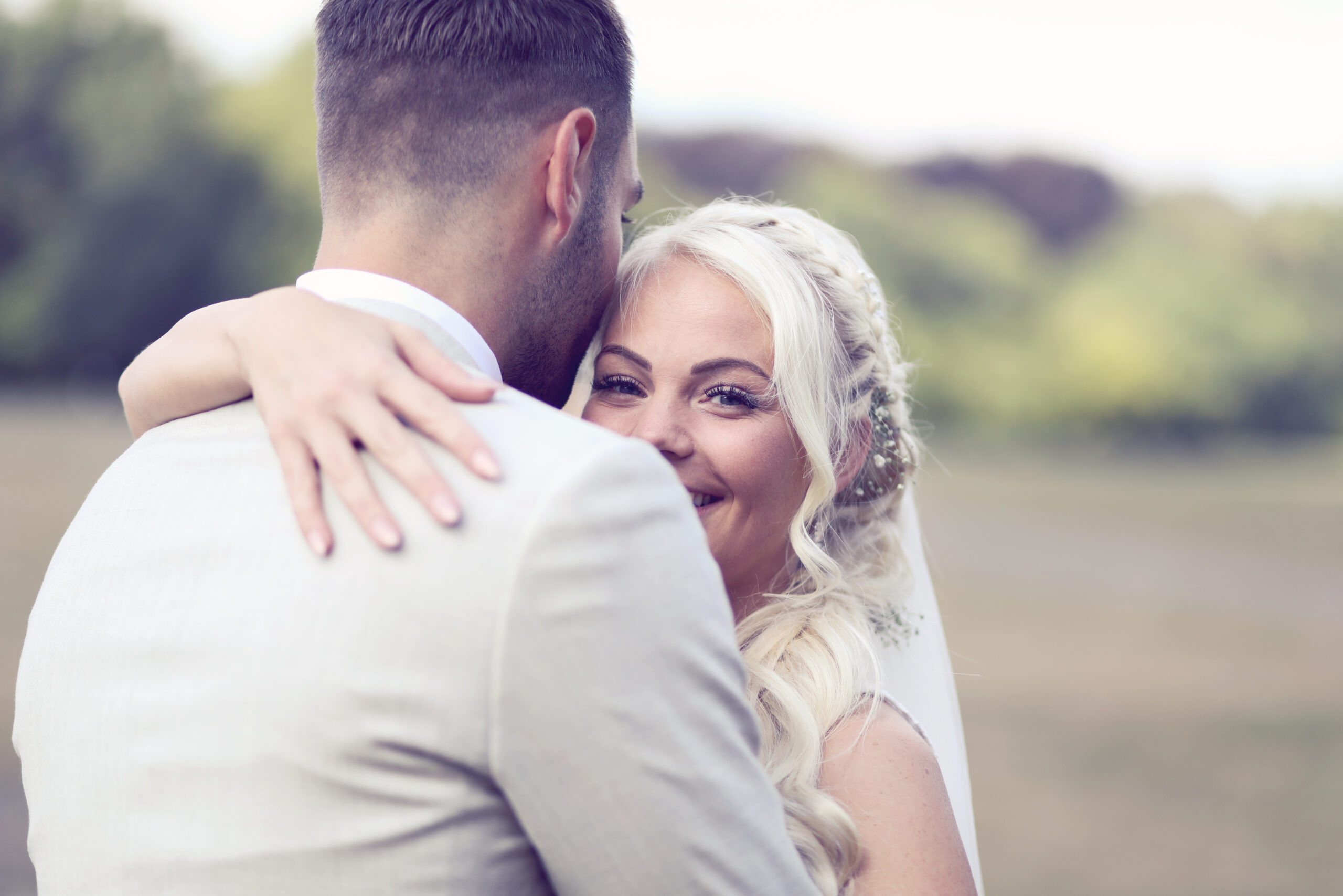 Fotografie - Suus' FotoSjop - Oldenzaal - Enschede Hengelo - Twente - De Lutte - Denekamp - Borne - Losser - Almelo - Studio - Locatie - Portret - Spontaan - Huwelijk - Bruid - Bruiloft - Liefde - Partner - Bruidegom - Trouwen - Wedding - Bruidsfotografie - Bruidsfotograaf - Huwelijkfotografie - Huwelijksfotograaf _ Weddingfotografie - Weddingfotograaf