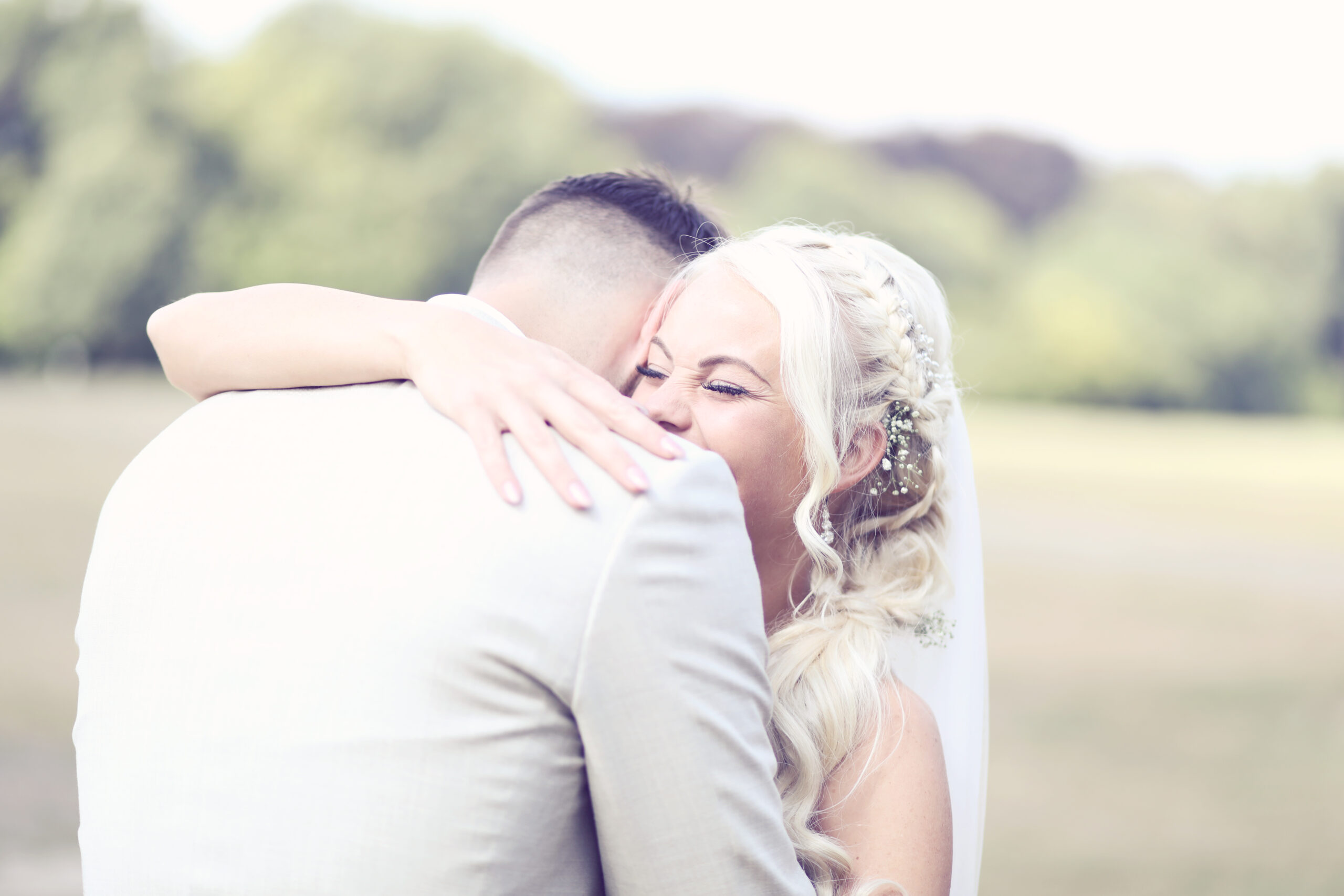 Fotografie - Suus' FotoSjop - Oldenzaal - Enschede Hengelo - Twente - De Lutte - Denekamp - Borne - Losser - Almelo - Studio - Locatie - Portret - Spontaan - Huwelijk - Bruid - Bruiloft - Liefde - Partner - Bruidegom - Trouwen - Wedding - Bruidsfotografie - Bruidsfotograaf - Huwelijkfotografie - Huwelijksfotograaf _ Weddingfotografie - Weddingfotograaf