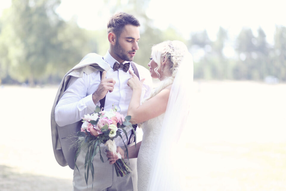 Fotografie - Suus' FotoSjop - Oldenzaal - Enschede Hengelo - Twente - De Lutte - Denekamp - Borne - Losser - Almelo - Studio - Locatie - Portret - Spontaan - Huwelijk - Bruid - Bruiloft - Liefde - Partner - Bruidegom - Trouwen - Wedding - Bruidsfotografie - Bruidsfotograaf - Huwelijkfotografie - Huwelijksfotograaf _ Weddingfotografie - Weddingfotograaf