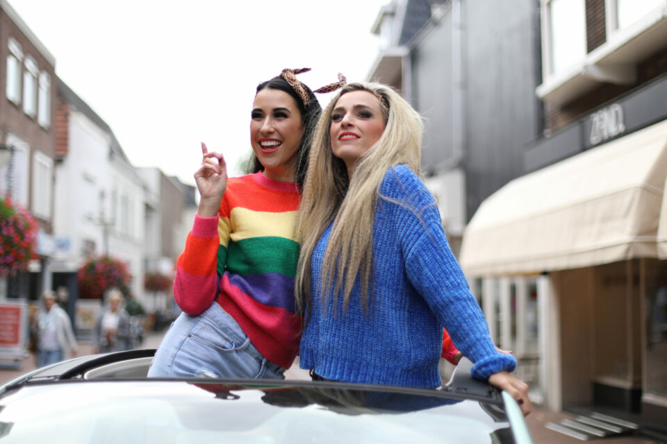 Vriendinnenfotografie -Suus' FotoSjop -Vriendinnen - Fotografie - Shoot - Suus FotoSjop - Oldenzaal - Hengelo - Denekamp - De Lutte - losser - Enschede - Haaksbergen - Vrijgezellenfeest - Dames - Foto - Dagje Uit - Oldenzaal - Hengelo - Enschede - Arrangement