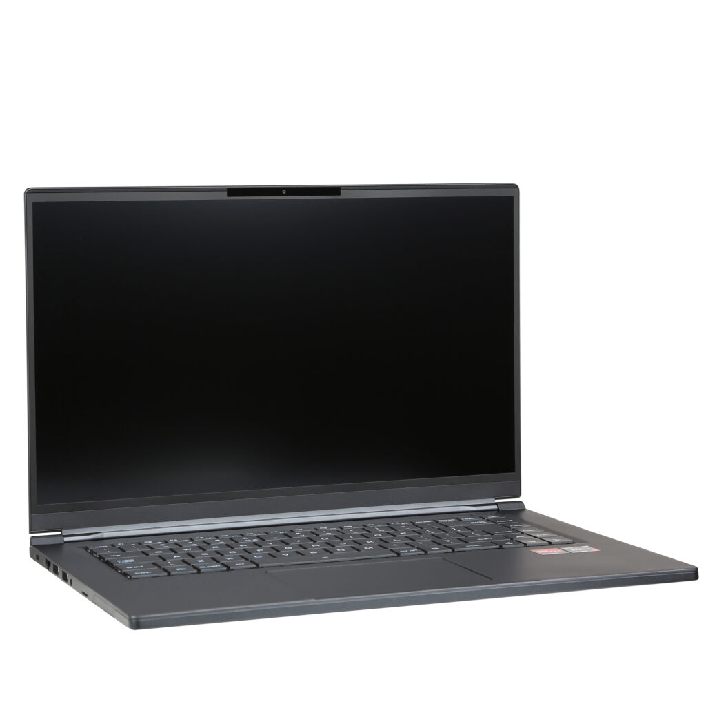 Zwarte laptop op een witte achtergrond, packshot