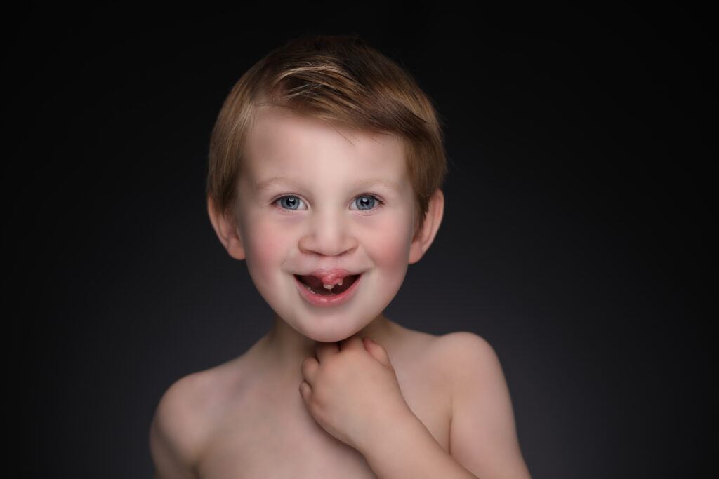 Lachend jongetje met rood haar, Pure Portrait