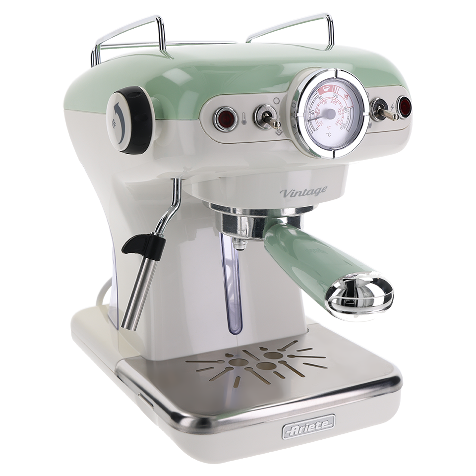 Mintgroene retro espressomachine op wit, packshot